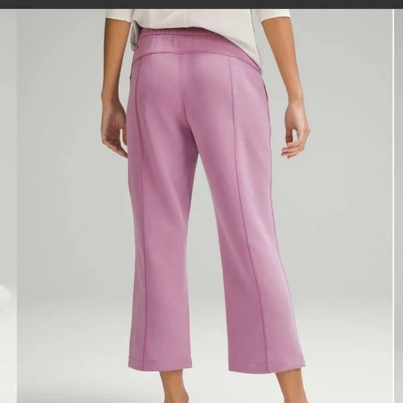 Lululemon Softstreme High-Rise Straight Leg Cropped Pant in Velvet Dust Size 10 - Picture 13 of 16